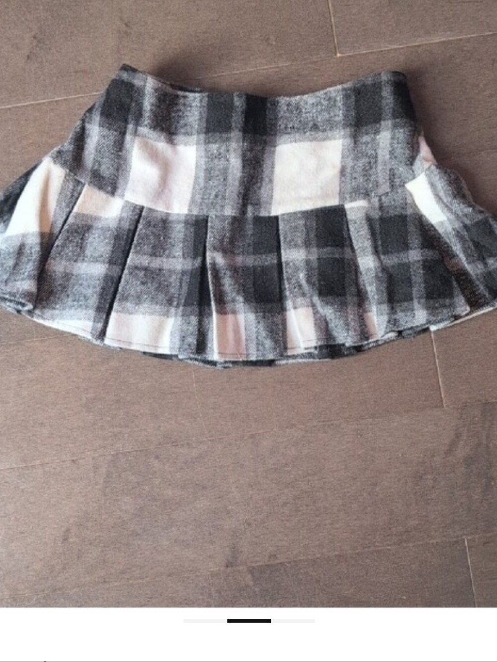 Guess by Marciano Black, Gray & White Plaid Pleated Skirt